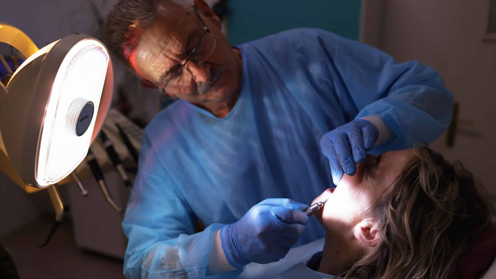 Dr Genchev fixes a basal dental implant