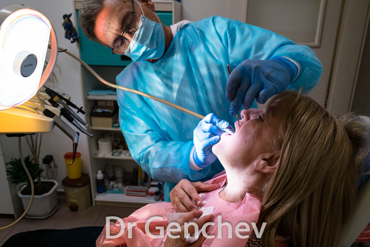 Dr Genchev placing a basal dental implant
